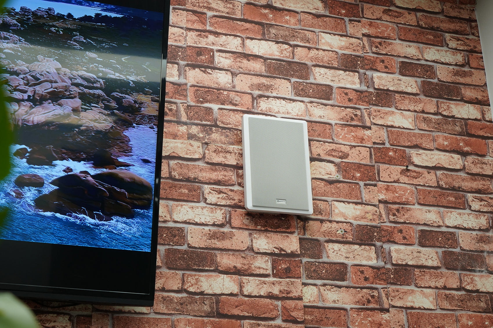 6-Zone Amplifier+4  Pendant+8 Slim White Wall Speakers 4 Restaurant/Bar/Cafe