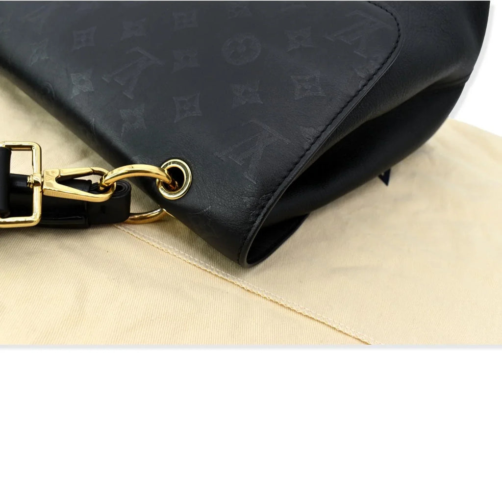 Pre-owned   Very One Handle Monogram Leather Shoulder Bag Black
