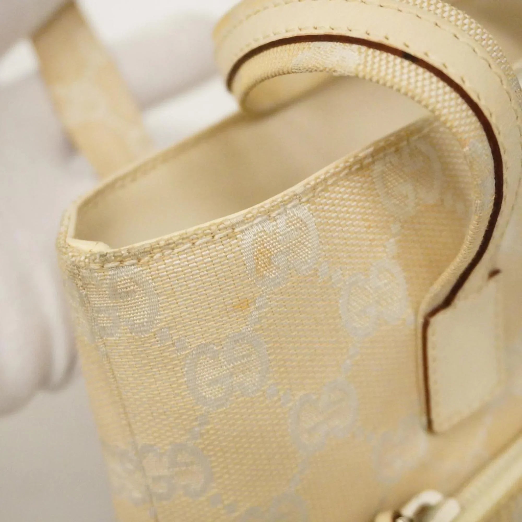 Pre-Owned Gucci Handbag  Canvas 002 1079 Leather Ivory Women's (Good)