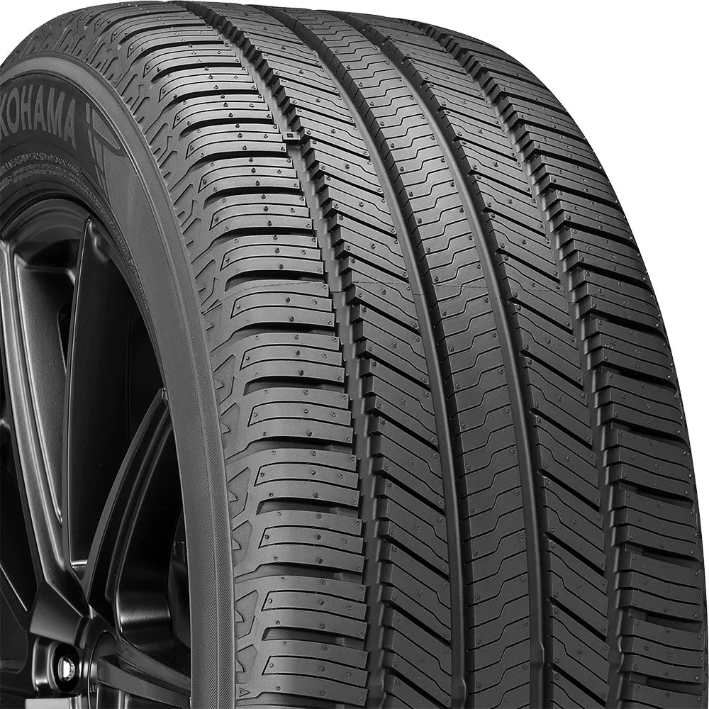 Yokohama Geolandar  G058 225/55R17 97V  All Season Tire