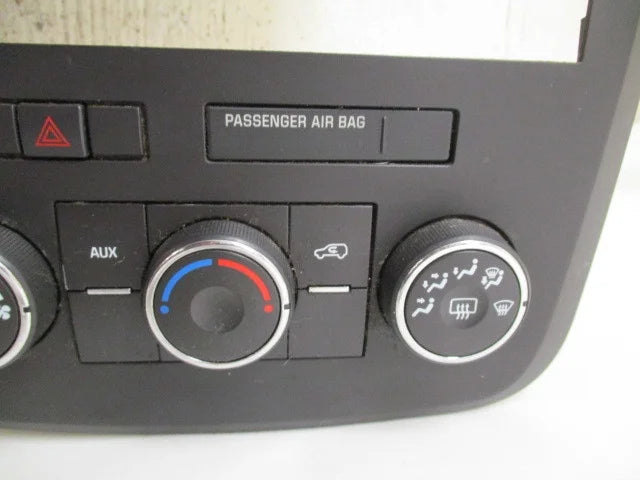 Pre-Owned 2010 Saturn Outlook Front Manual Climate  Heater Temperature Control   (Good)