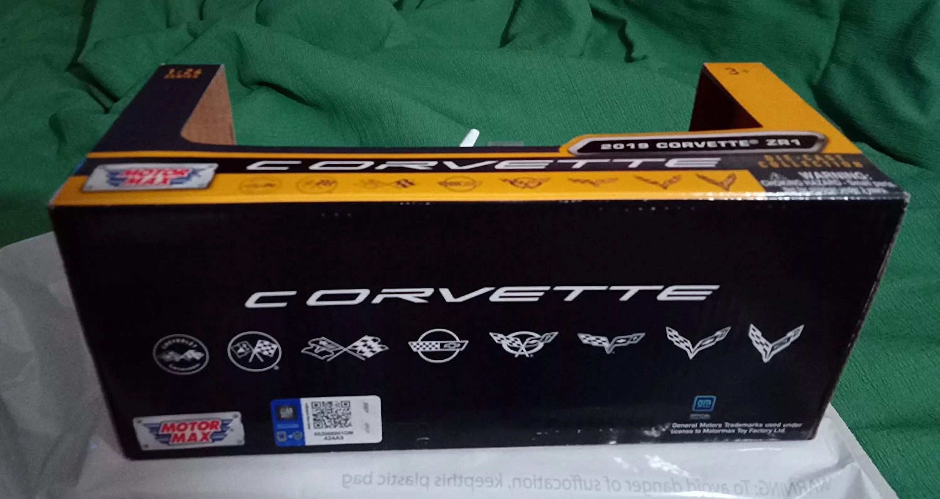 2019 Chevy Corvette ZR1, White - Motor Max 79356WH - 1/24 scale Diecast Model Toy Car