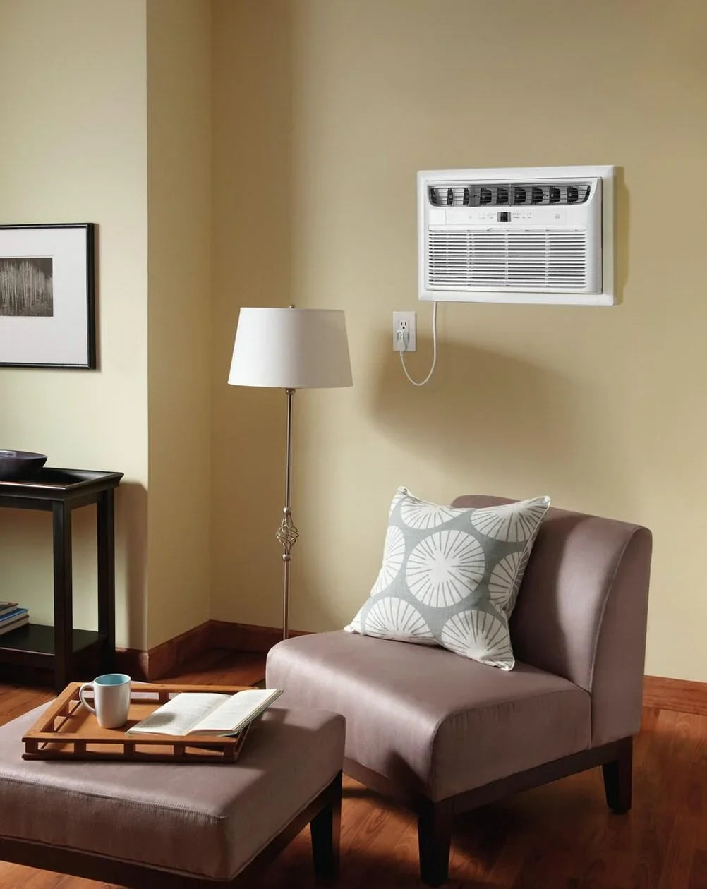 Frigidaire FHTC142WA2 Wall Air Conditioner 14000 Cooling , 700 sq. ft. 230/208 Volts, Remote, White