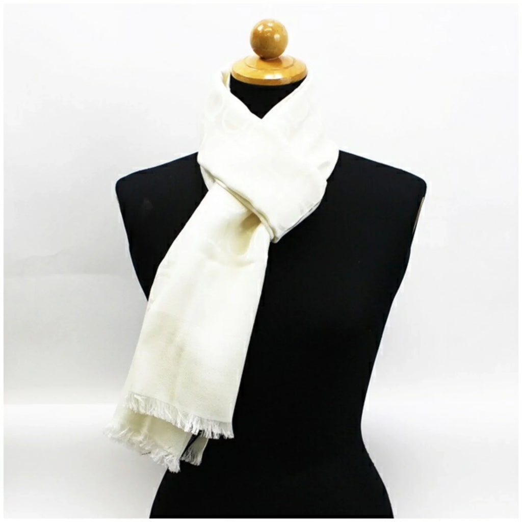 Pre-Owned Salvatore Ferragamo silk x wool stole white Gancini pattern  rank   ladies (Good)
