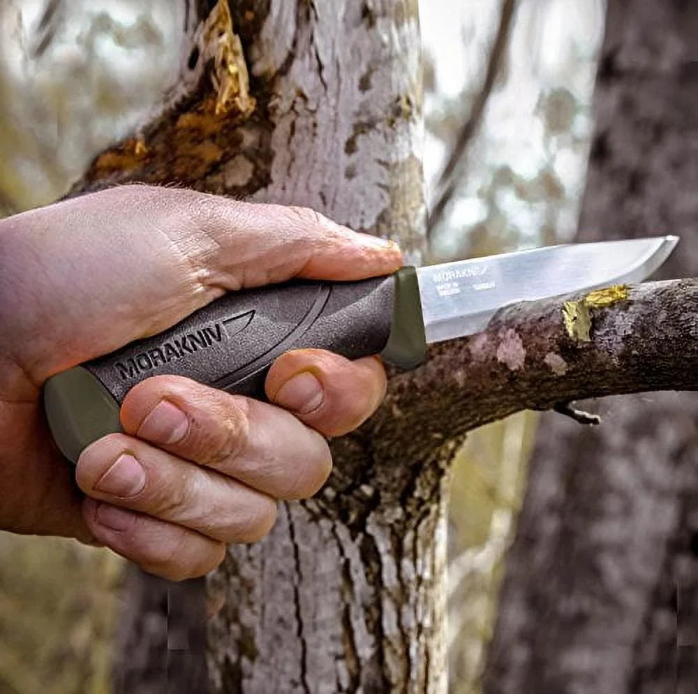 Morakniv Companion Fixed Blade Outdoor Knife with Carbon Steel Blade, 4.1-Inch, Military Green