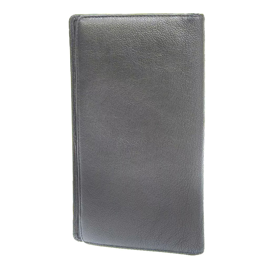 Pre-Owned Chanel  here mark bi-fold long wallet metallic lambskin gray No. 11 with seal (Fair)