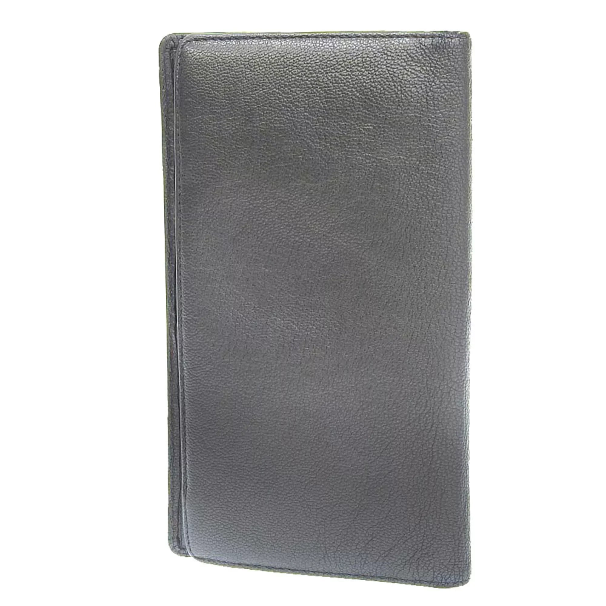 Pre-Owned Chanel  here mark bi-fold long wallet metallic lambskin gray No. 11 with seal (Fair)