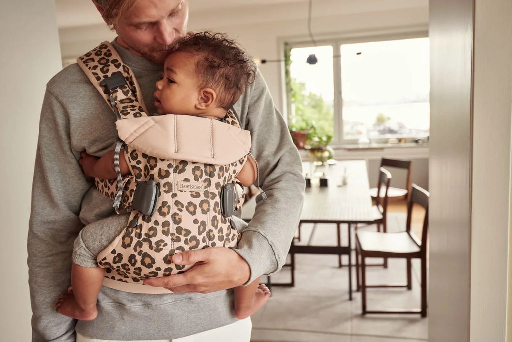 BabyBjorn Baby Carrier One, Cotton Mix, Beige/Leopard