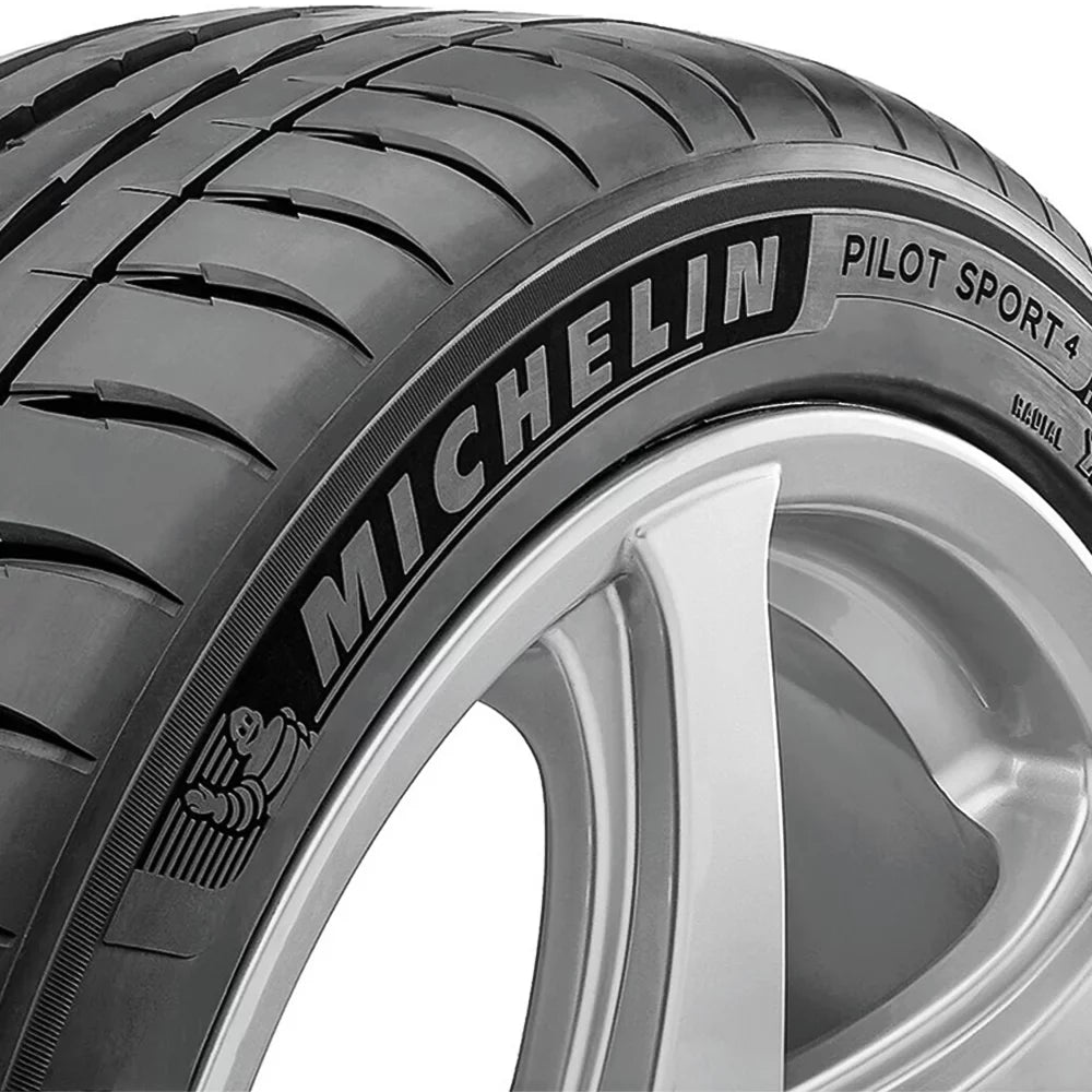 Michelin Pilot Sport 4 245/45R20 103Y  Fits: 2005-10 Chrysler 300 C SRT8, 2006-10 Dodge Charger SRT8