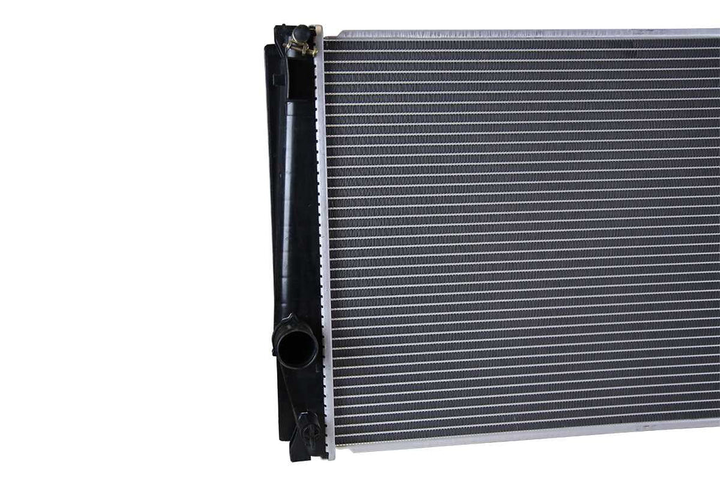 AutoShack Radiator Replacement for 2006 2007 2008 2009 2010 2011 2012 2013 2014 2015 2016 2017 2018 Toyota RAV4 2.4L 2.5L 3.5L V6 4WD   RK1161